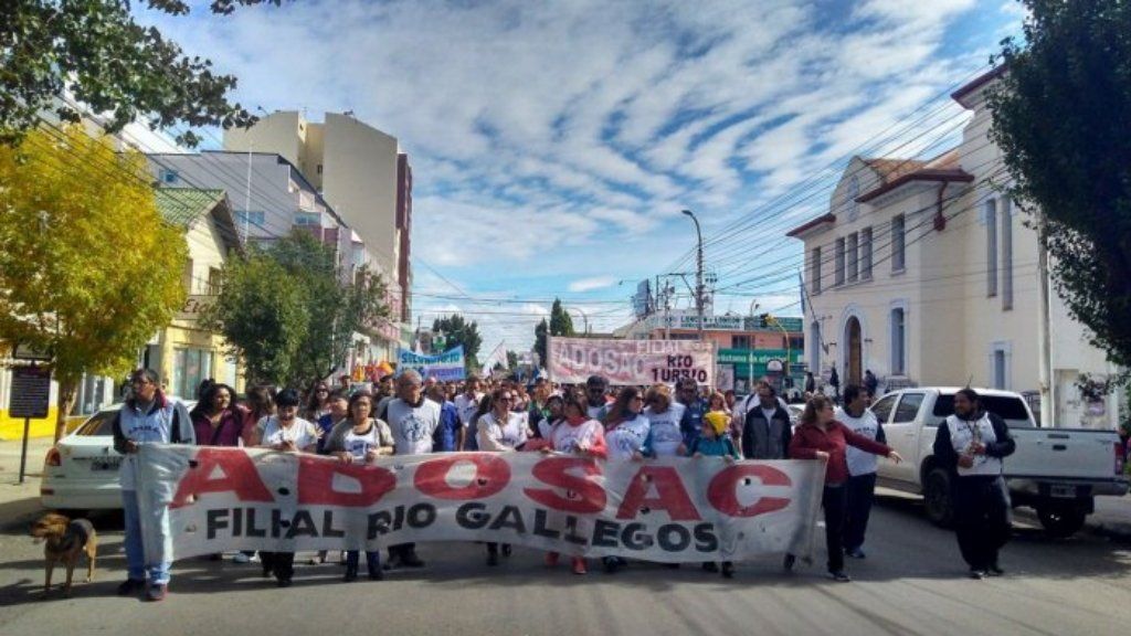 Nuevo paro docente en Santa Cruz en reclamo de paritarias
