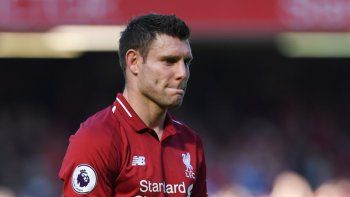 James Milner, el inglés del Liverpool que defendió una pelota ¡mordiéndola!