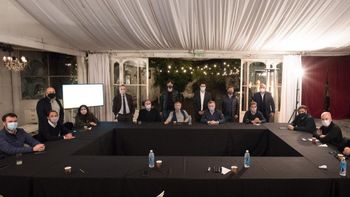 Cumbre de JxC: sin cambio de nombre, ratificación de unidad y una llamativa ausencia