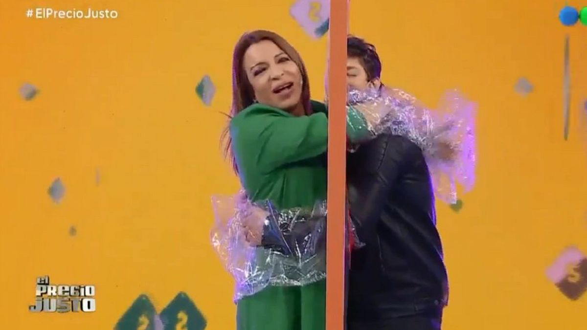 -Lizy Tagliani y Leo-