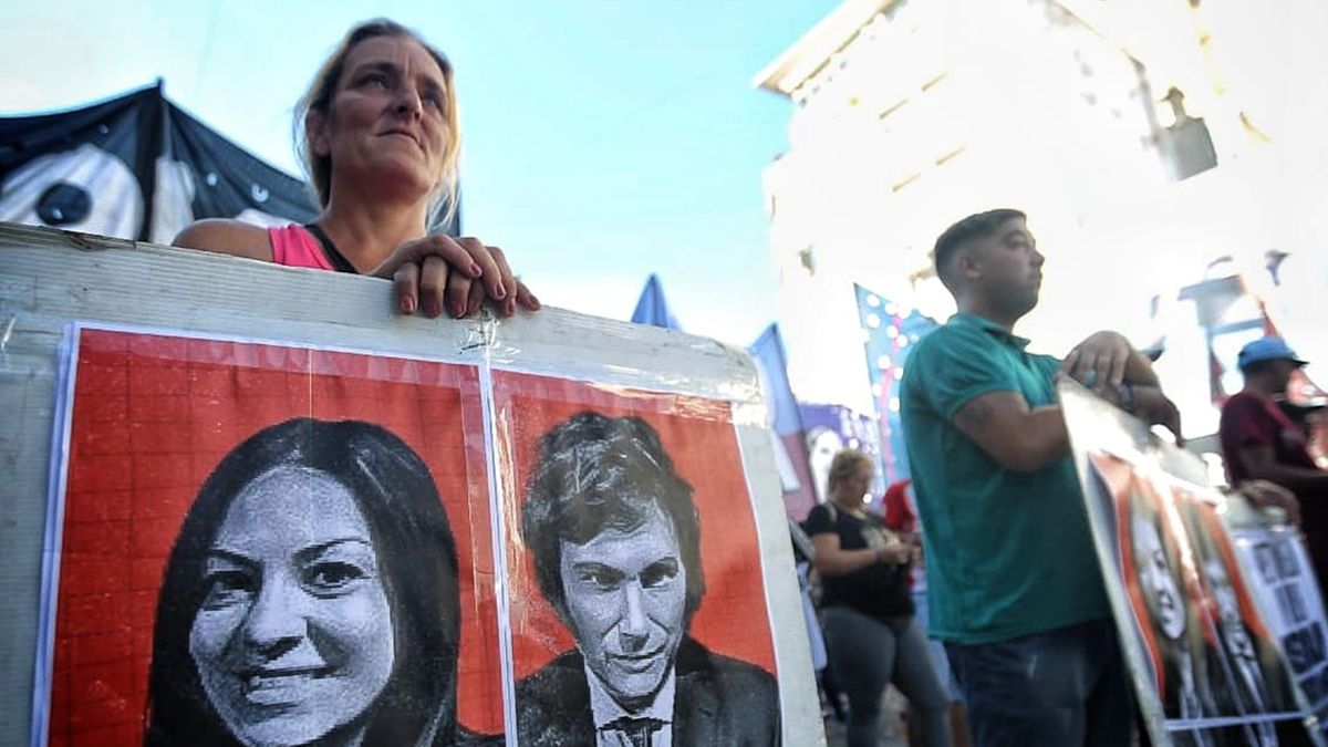 Agrupaciones de izquierda y organizaciones sociales realizan este lunes una nueva jornada de protesta contra el gobierno del presidente Javier Milei. (Foto: UTEP)