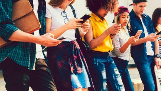 En EE.UU, los más jóvenes de la generación Z ya usan más TikTok que Facebook y Twitter