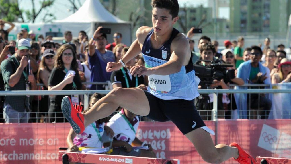 Atletismo: Garrido hizo un gran trabajo en 400 con vallas y finalizó quinto