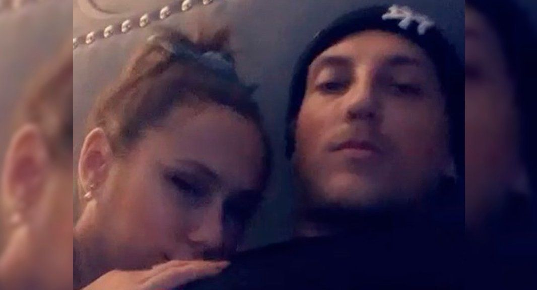 El baile ultra hot de Barby Silenzi y El Polaco durante la tarde de lluvia