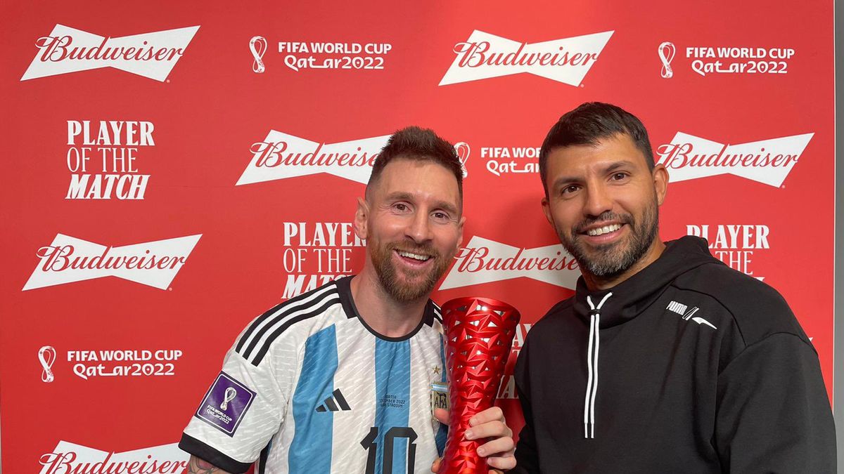 Lionel Messi, junto a su amigo, Sergio Kun Agüero (Foto: archivo).