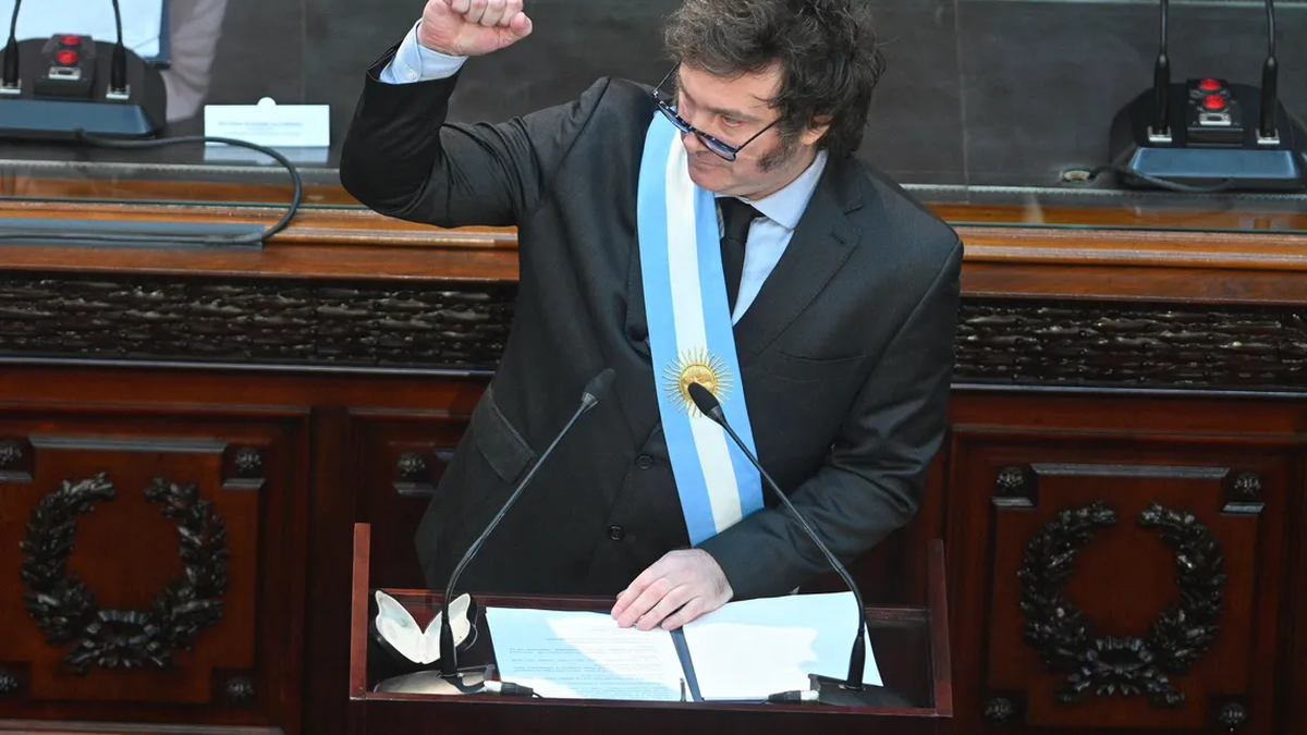 Javier Milei incluyó a la EDucación en los 10 puntos del pacto del 9 de julio y logró destrabar acuerdo con radicales y algunos peronistas. Foto: Archivo.