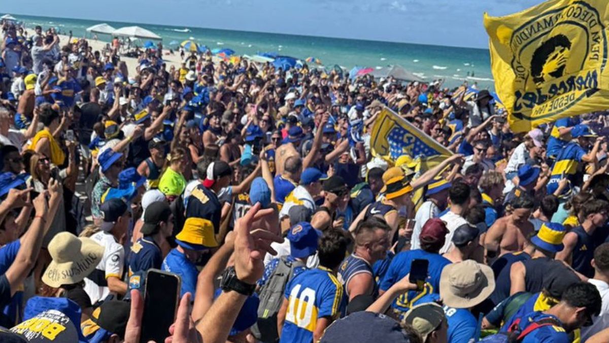 Marea azul y oro en Miami: banderazo de los hinchas de Boca en el Mundial de Clubes (Foto: X)