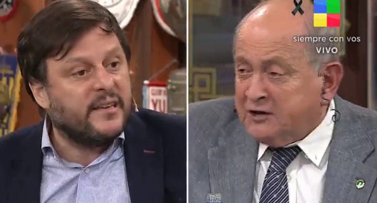 Duro cruce entre Chiche Gelblung y Leandro Santoro