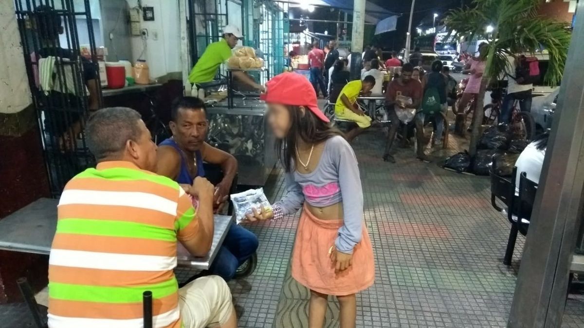 Muchas niñas y niños se ven obligados a trabajar contra su voluntad y alejados de sus familias para mafias que rentabilizan la explotación. Esta imagen no corresponde a Rosa (nombre protegido). 