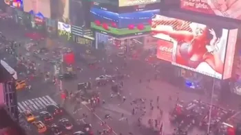 Un tiroteo en Times Square dejó tres heridos y una gran conmoción en Nueva York