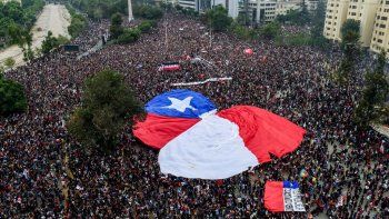 Chile: Histórico acuerdo para reformar la Constitución dejada por la dictadura de Pinochet