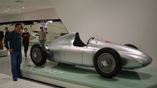 Porsche: 90 años de servicios de ingeniería