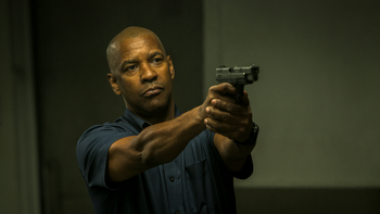 Denzel Washington brilla como Robert McCall en una historia llena de justicia y acción. Foto: Netflix.