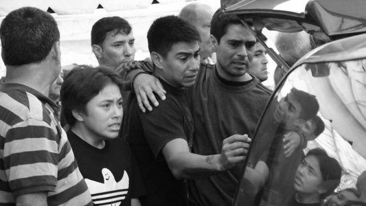 Con profundo dolor, familiares, amigos y deportistas despidieron los restos de Braian Toledo en el cementerio de Marcos Paz
