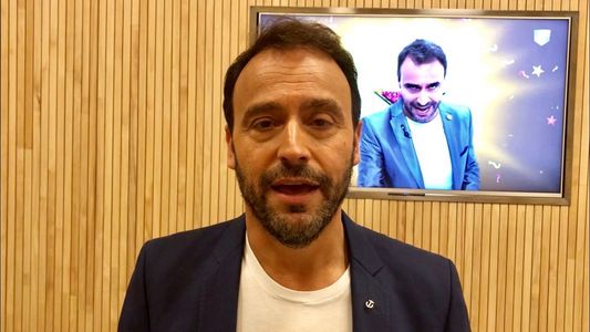 Adrián Pallares sobre el himno que le compusieron: Me da mucha vergüenza todo esto