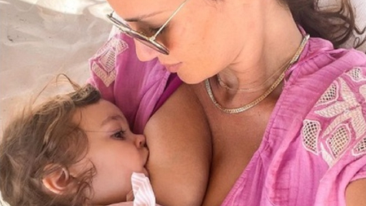 Paula Chaves y la lactancia materna: ¿Qué dijo sobre dar la teta donde se te cante y qué se debate en la Argentina?