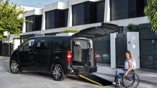 Toyota y el transporte para personas con movilidad reducida