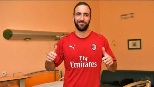 Pipa Rossonero: Higuaín ya es nuevo jugador del Milan