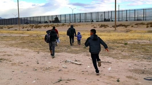 Polémica por la utilización de un personaje de El Chavo para desalentar la migración ilegal a EE.UU.