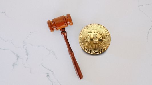 Colapso cripto: por qué es urgente la regulación en la industria de criptomonedas