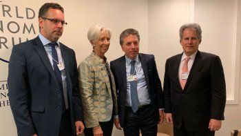 Dujovne viaja a Estados Unidos para reunirse con Lagarde (y buscar inversores para Vaca Muerta)