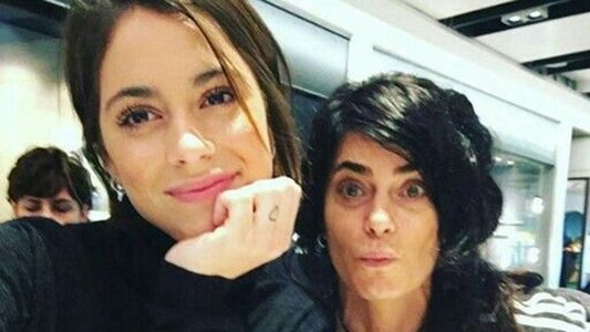Mariana Stoessel, mamá de Tini, salió a negar los rumores de romance de su hija con Khea: Dice que está sola