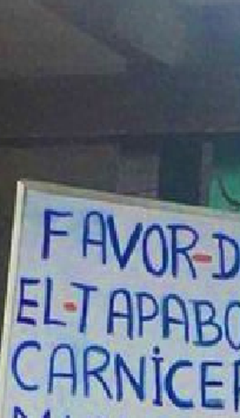 El pedido de un carnicero cansado de que sus clientes no usen barbijo