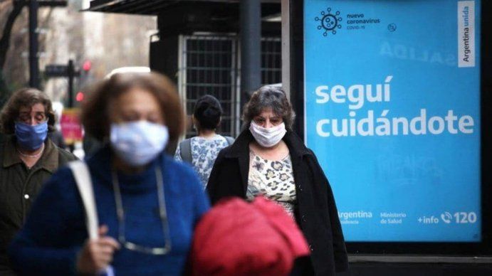 Coronavirus: reportan 8.300 casos y 123 muertes en las últimas 24 horas
