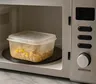 Ocho hábitos de cocina que conviene revisar para evitar intoxicaciones y microplásticos