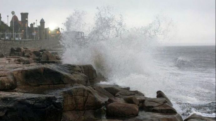 Alerta naranja por vientos de hasta 90 km/h en la costa atlántica y el sur bonaerense
