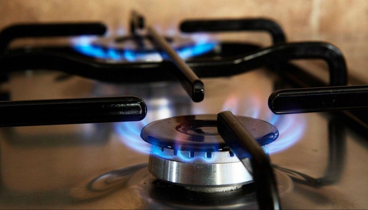 Otro aumento en la tarifa de gas: los usuarios deberán pagar un cargo extra en 24 cuotas por la suba del dólar