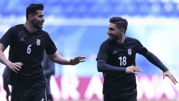 La selección iraní tuvo que comprarle sus camisetas a Adidas