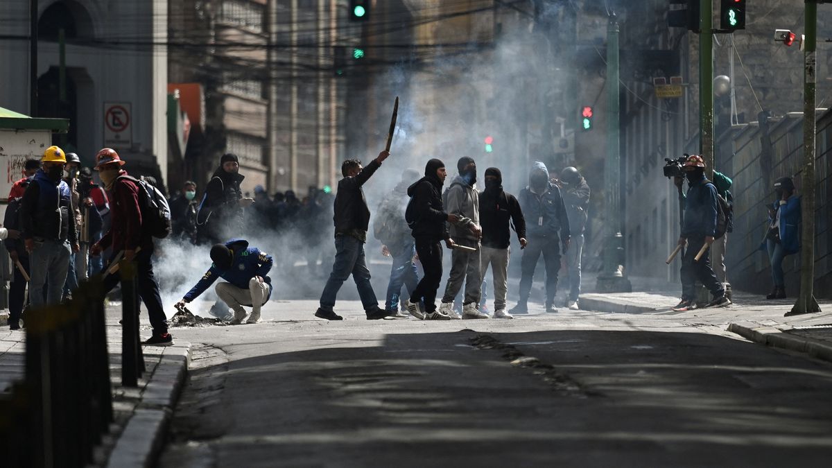 Las protestas se intensificaron en La Paz con marchas