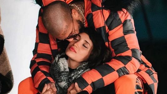 El video de Alex Caniggia y Melody Luz mientras tienen sexo delante de sus compañeros