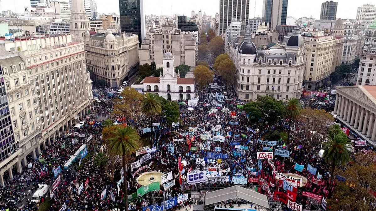 Marcha Federal: gremios y movimientos sociales criticaron al Gobierno y lanzaron un paro general para el 8 de junio