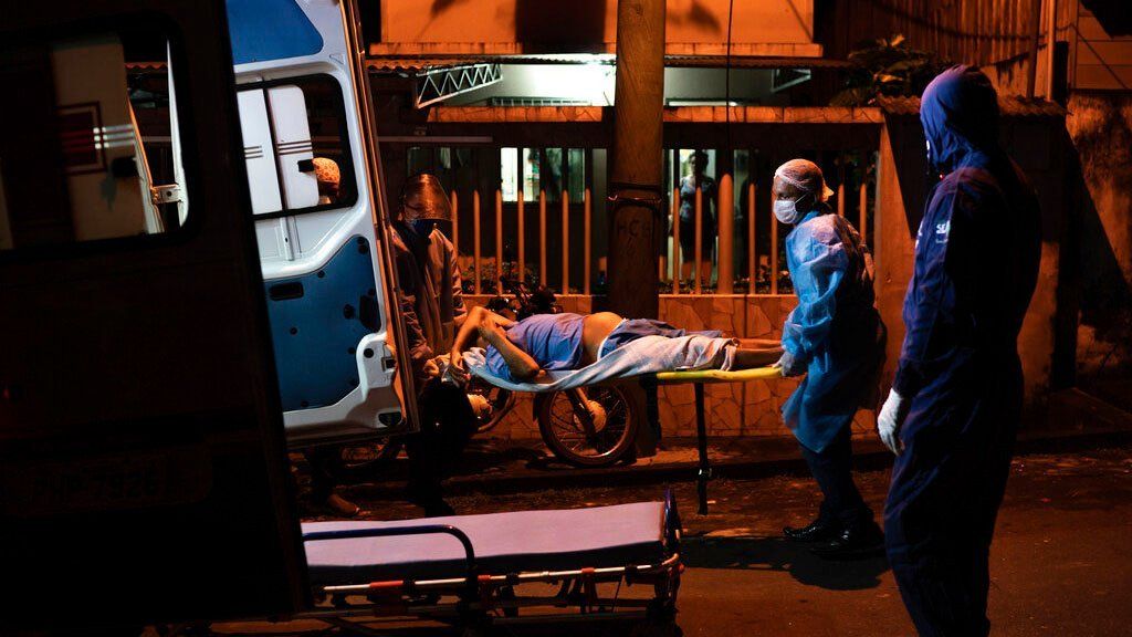 Brasil tiene un muerto por minuto por la pandemia y es el tercero en fallecimientos en el mundo