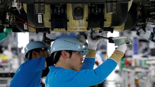 Proponen reducir semana laboral para impulsar la economía