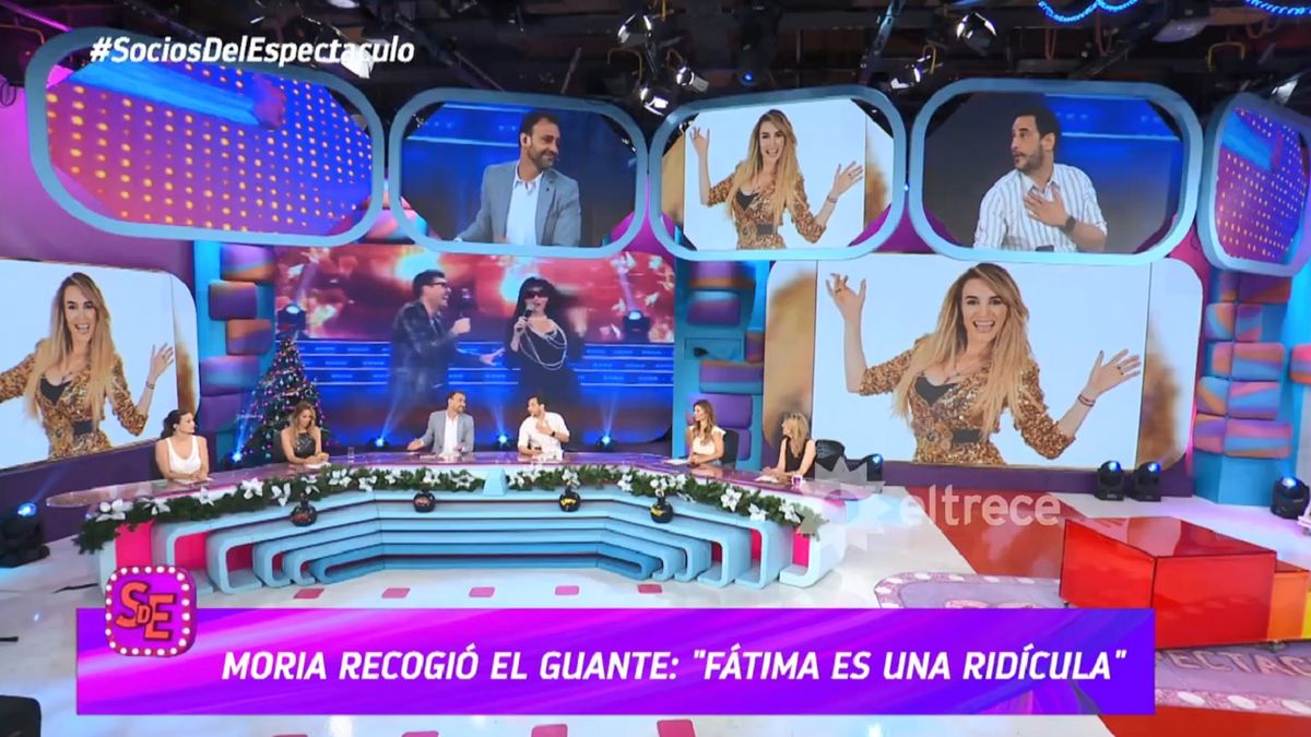 Moria Casán cruzó a Fátima Florez en medio de su visita a Socios del espectáculo (el Trece) para advertirle que no la imite, o tendrá que pagarle. 