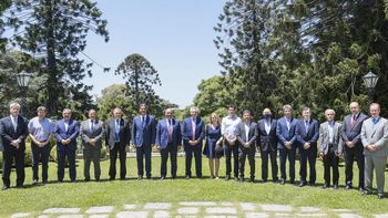 El Gobierno y las provincias firman una nueva edición del pacto fiscal