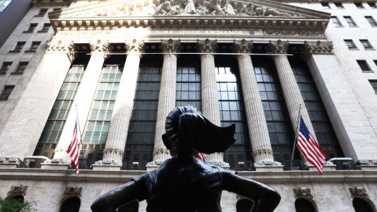 Tras el acuerdo con los bonistas, el Gobierno presentó la propuesta del canje de deuda ante la Comisión de Valores de Estados Unidos