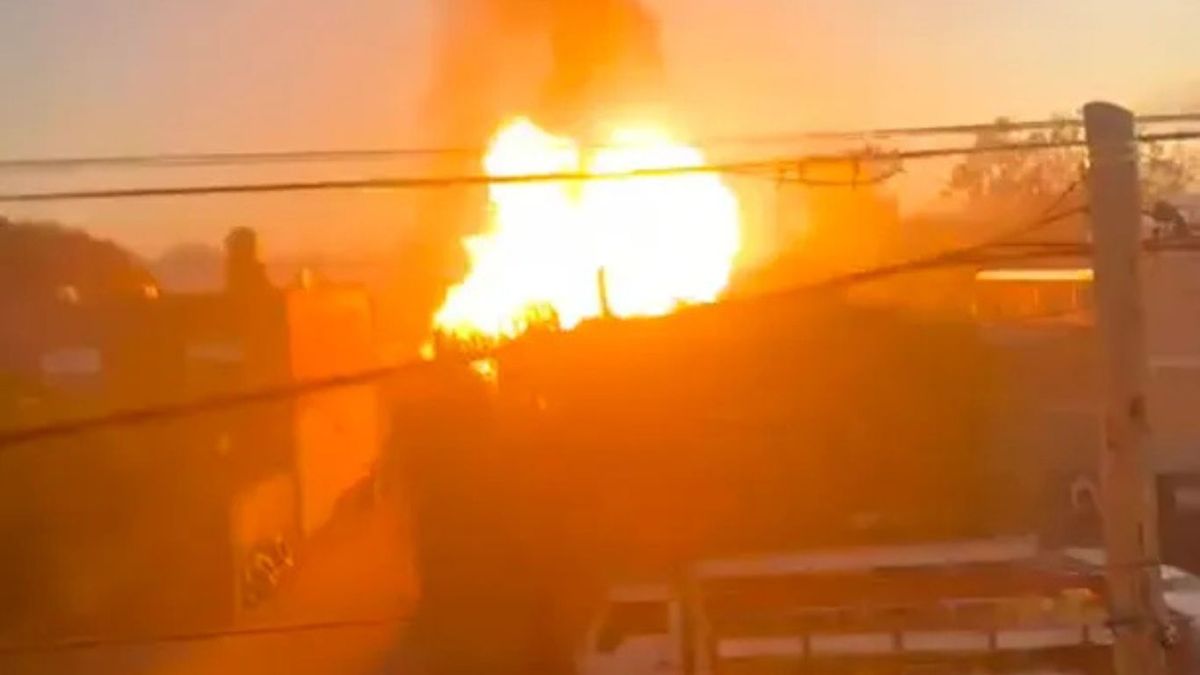 Explosiones y pánico en un depósito de garrafas: un incendio obligó a evacuar vecinos