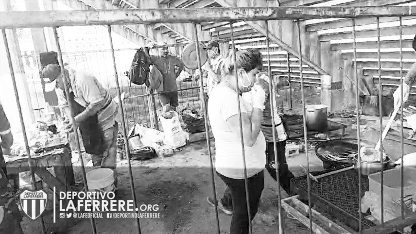 El club Laferrere organiza olla populares para repartir comida ante la crisis por el coronavirus