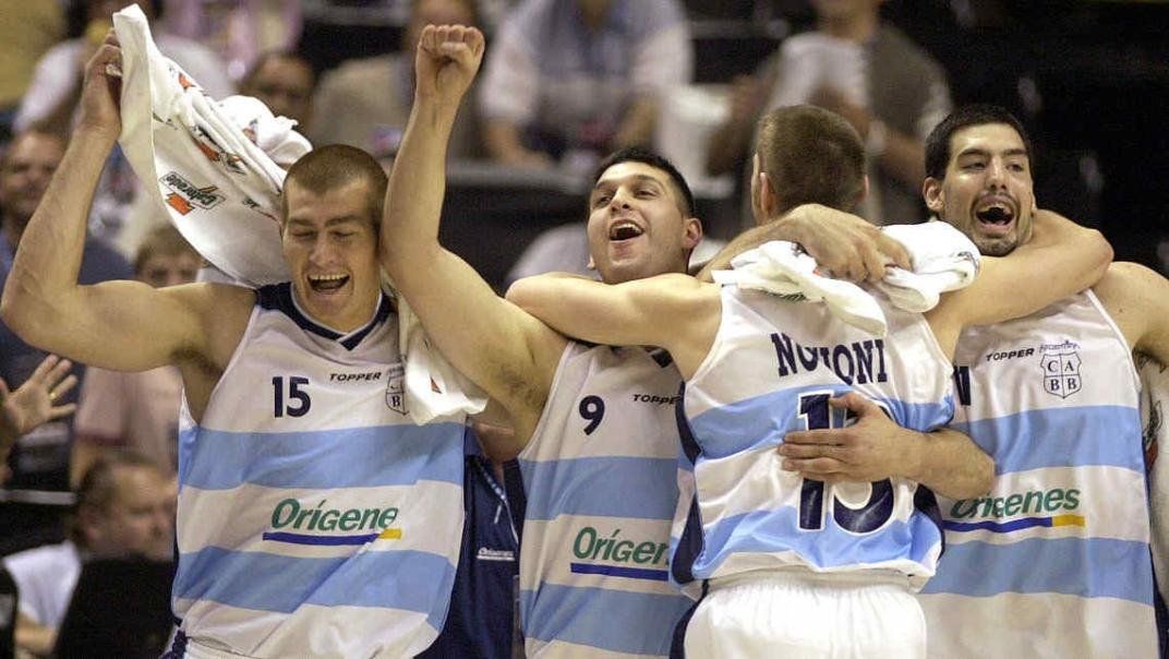 Argentina se aseguró su tercera medalla en la historia de los Mundiales de básquet: cuándo fueron y cómo le fue las dos veces anteriores