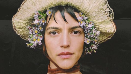 Calu Rivero publicó una foto fumando marihuana:  Es una planta maravillosa