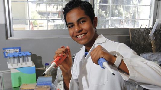 Biólogo molecular a los 12: la sorprendente historia de Ian, un joven superdotado