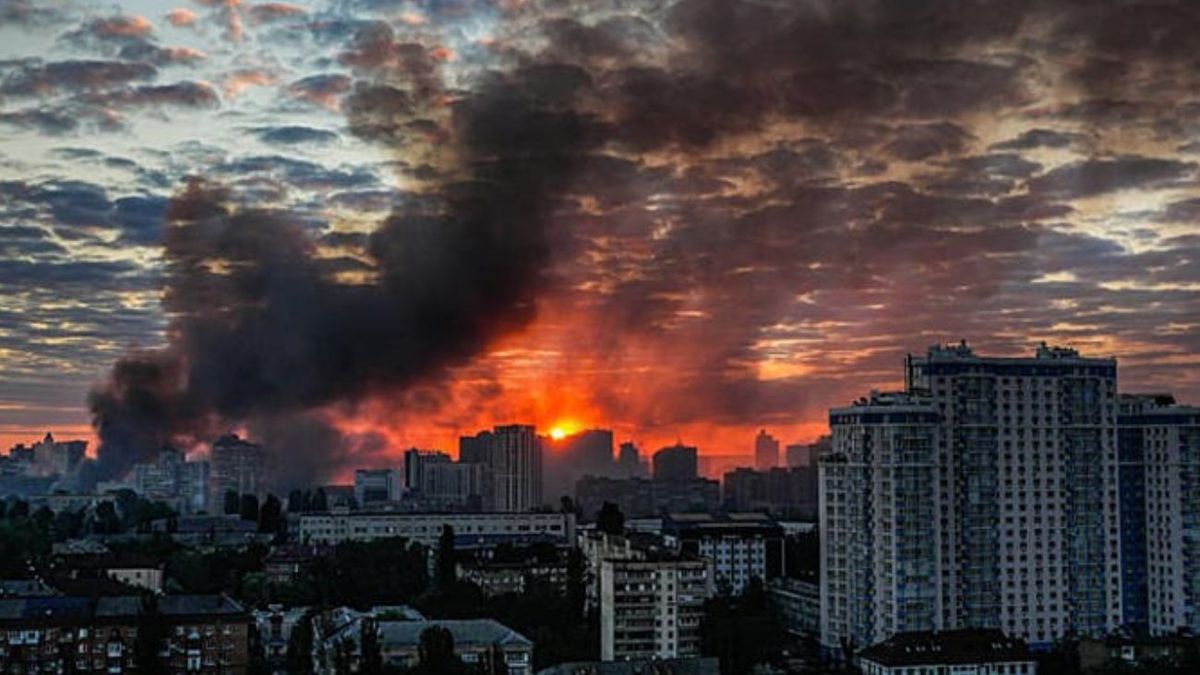 Rusia confirmó el uso del misil Oreshnik en un feroz ataque sobre Kiev que dejó muertos y destrucción