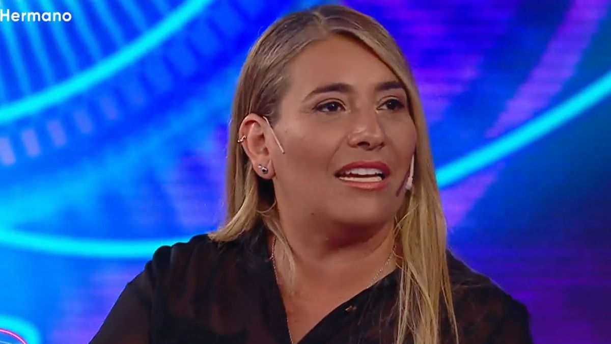 maria laura en el debate.jpg