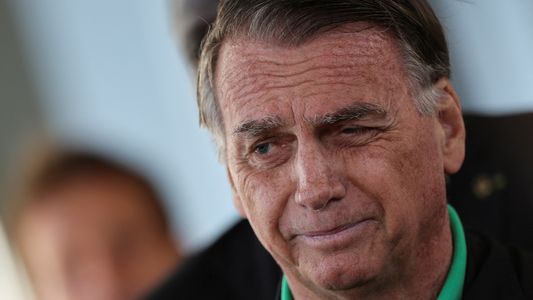 Jair Bolsonaro fue internado de urgencia tras una descompensación en su arresto domiciliario