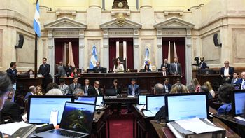 Pasadas las 11, Victoria Villarruel inició la sesión en el Senado para tratar el DNU del Gobierno (Foto: Senado de la Nación). Pasadas las 11, Victoria Villarruel inició la sesión en el Senado para tratar el DNU del Gobierno (Foto: Senado de la Nación).