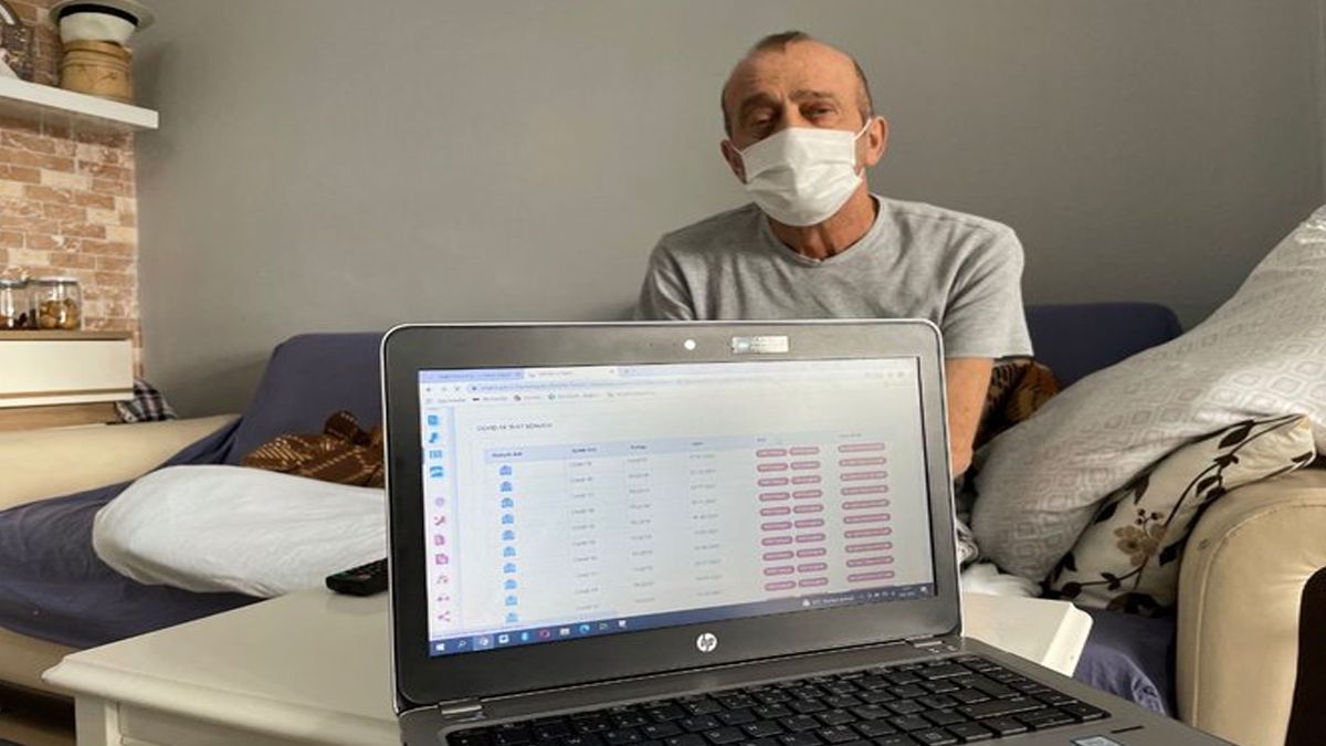 Muzaffer Kayasan lleva 14 meses aislado.